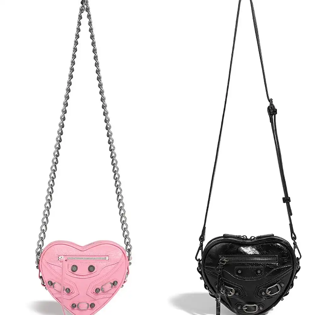 Replica bag Mini Heart Chain Crossbody Bag