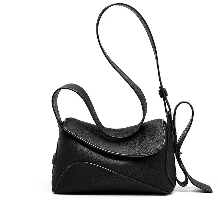 Lv belts replica Top-grain leather- large capacity- versatile summer shoulder bag.