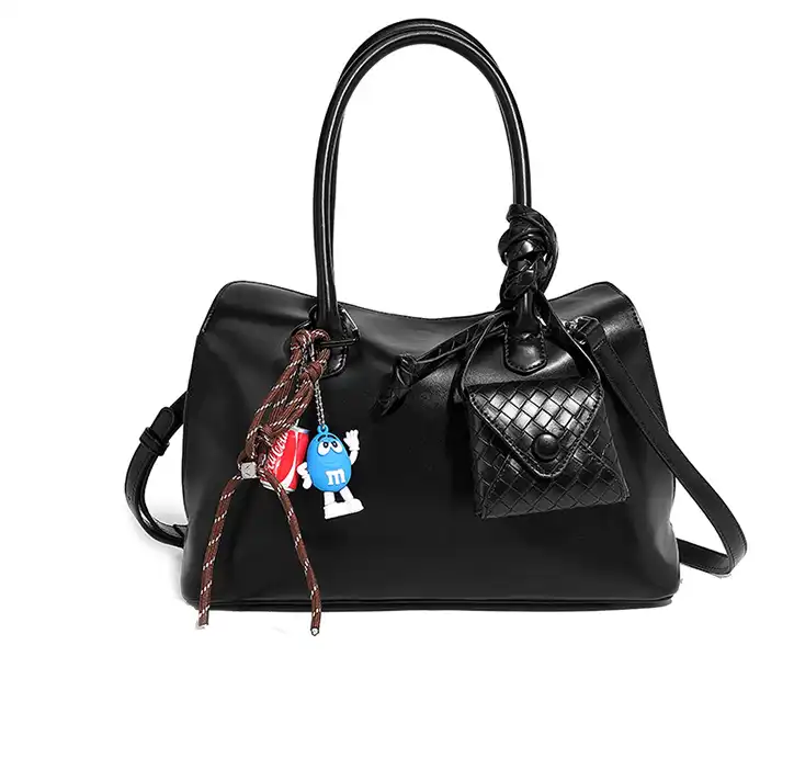 Replica bags Trendy Large-Capacity Bucket Tote: Chic- Fashionable & Stylish