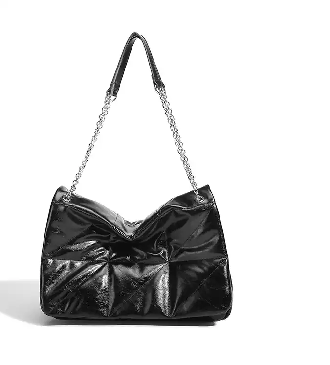Trendy pleated underarm bag- high-end messenger with diamond chain- single-shoulder