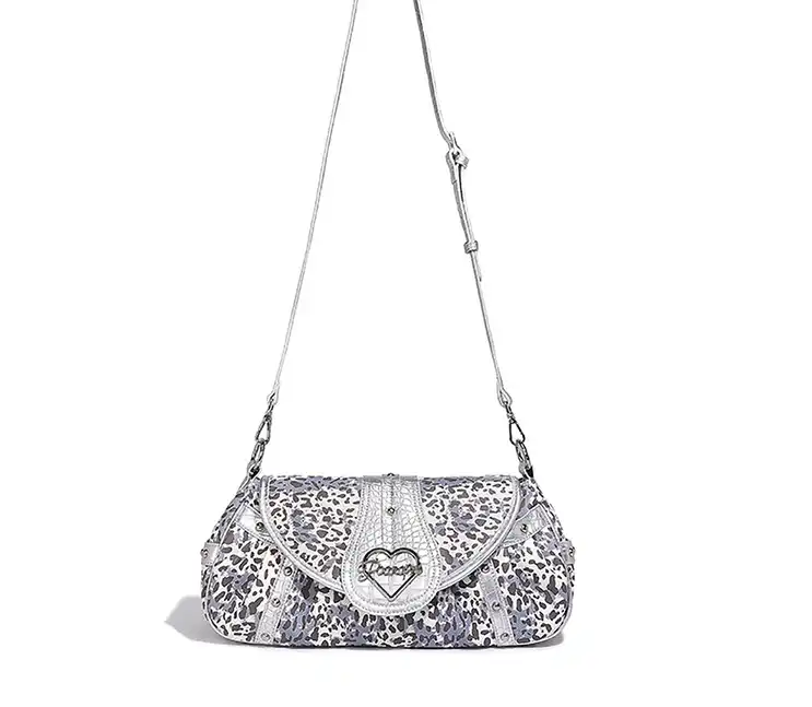 Lv belts replica Vintage pillow-shaped underarm bag for ladies- stylish and versatile