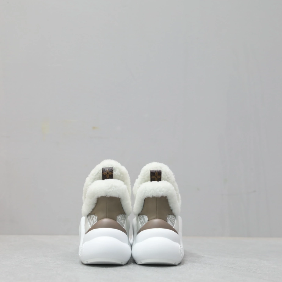 Affordable 4778 LV ARCHLIGHT SNEAKER – LSVM011