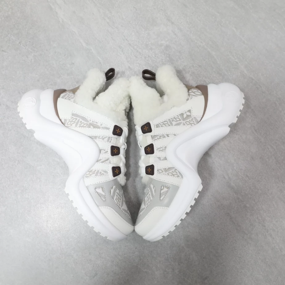 Affordable 4778 LV ARCHLIGHT SNEAKER – LSVM011