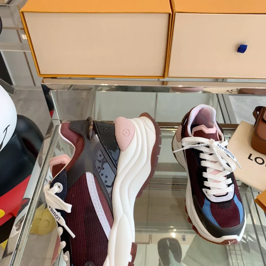 Affordable 491 LV WOMEN’S RUN 55 SNEAKER – LSVM063