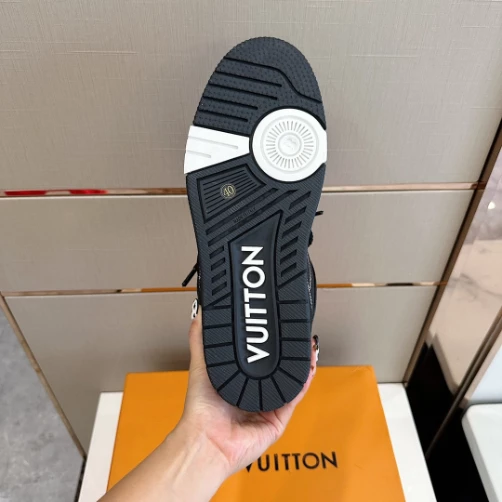 AllSeason 8087 LOUIS VUITTON SKATE SNEAKERS IN BLACK – LSVT328