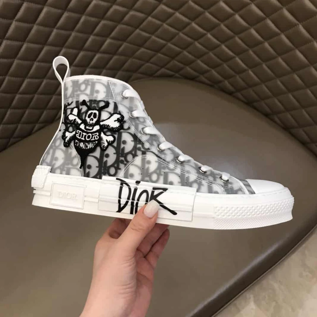 B23 HIGH-TOP SNEAKER WITH DIOR AND SHAWN BEE EMBROIDERY PATCH AllSeason 681