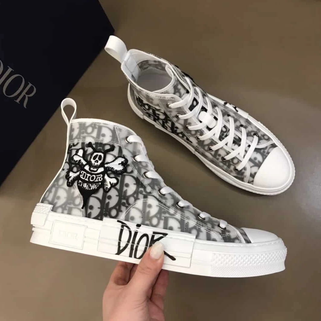 B23 HIGH-TOP SNEAKER WITH DIOR AND SHAWN BEE EMBROIDERY PATCH AllSeason 681