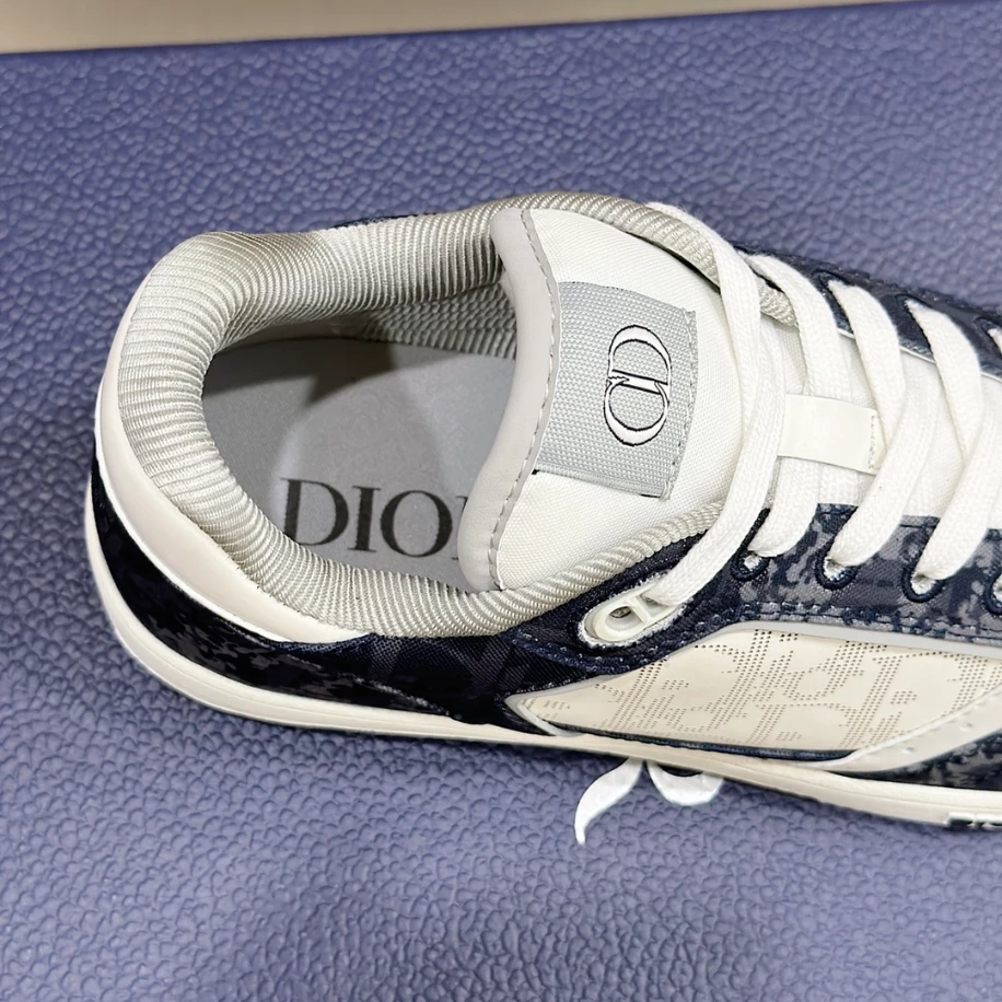 B27 LOW-TOP SNEAKER – CD131 AllSeason 9005