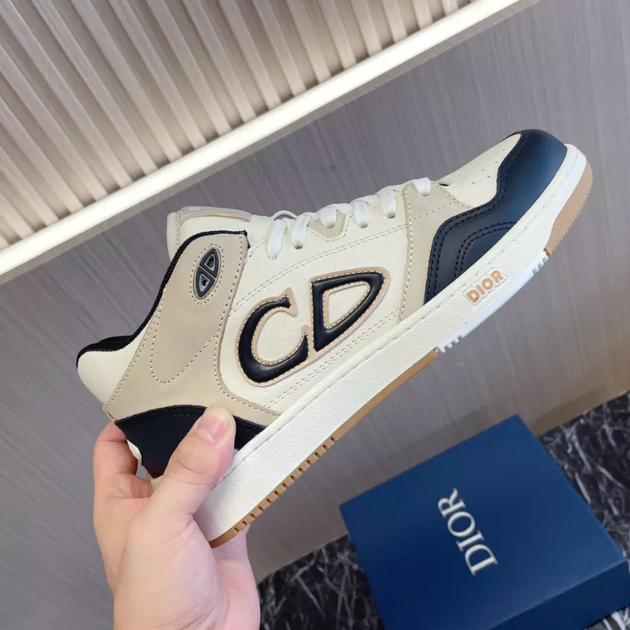 B57 MID-TOP SNEAKER – CD122 WellDesigned 9773