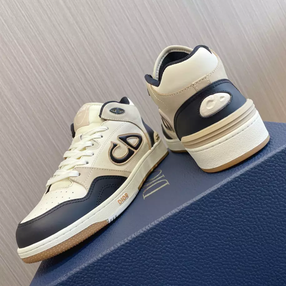 B57 MID-TOP SNEAKER – CD122 WellDesigned 9773
