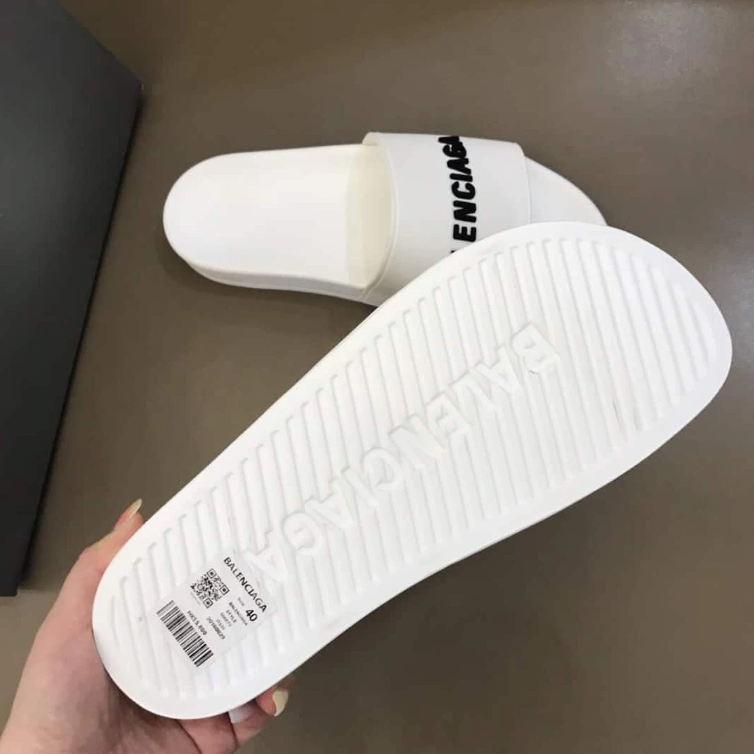 BALENCIAGA RUBBER LOGO POOL SLIDE SANDALS – BBS7 ModernLook 5210