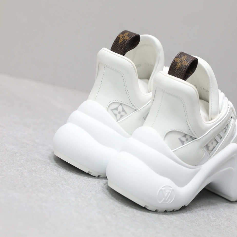 Comfortable 3590 LV ARCHLIGHT SNEAKER – LSVM005