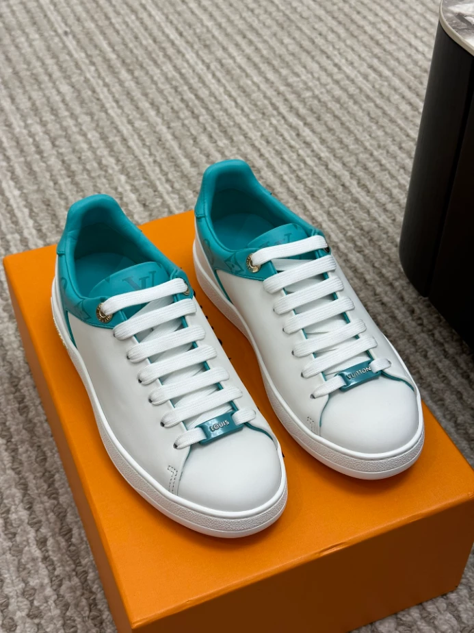 DailyWear 3806 LV TIME OUT SNEAKER – LSVM046