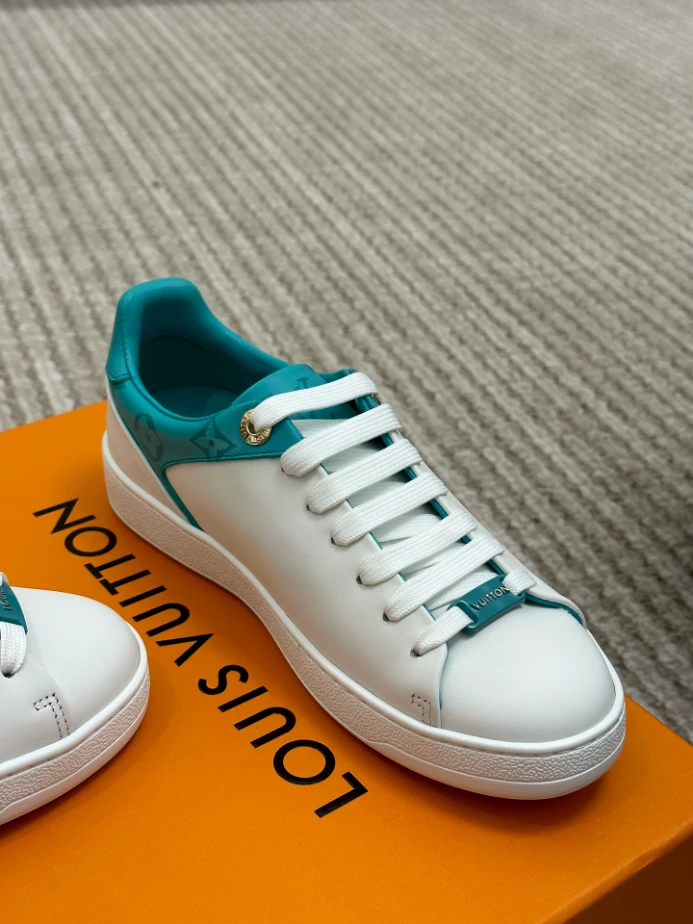 DailyWear 3806 LV TIME OUT SNEAKER – LSVM046