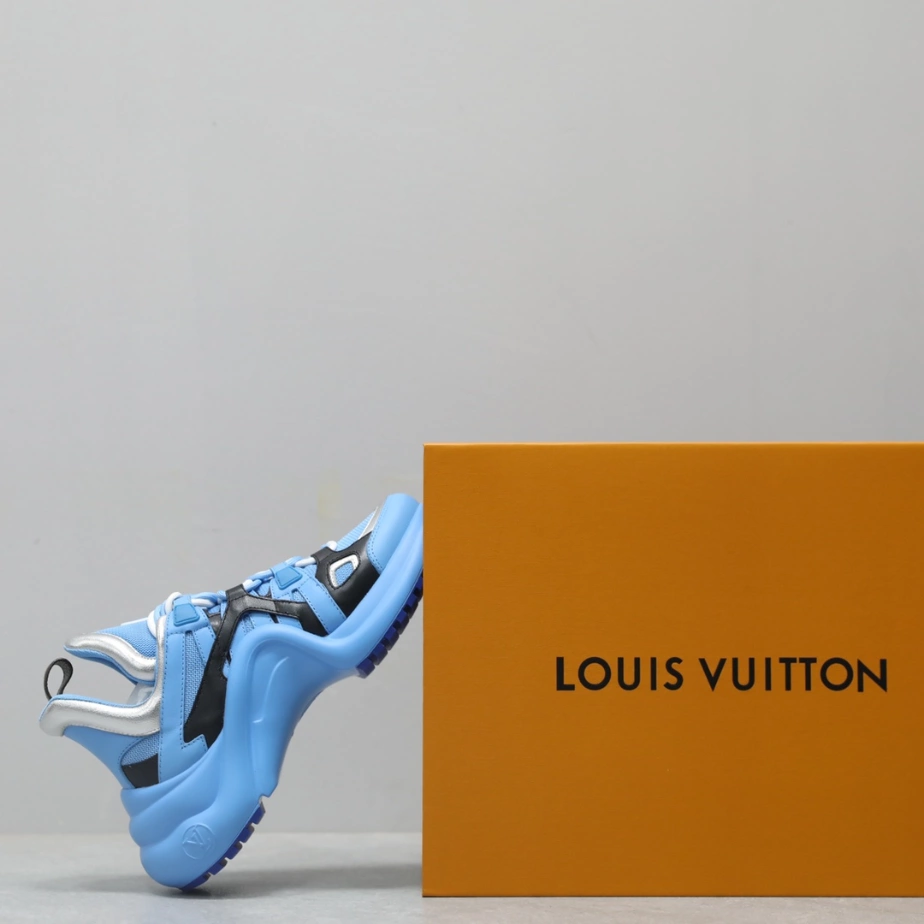 DailyWear 701 LV ARCHLIGHT SNEAKER – LSVM013