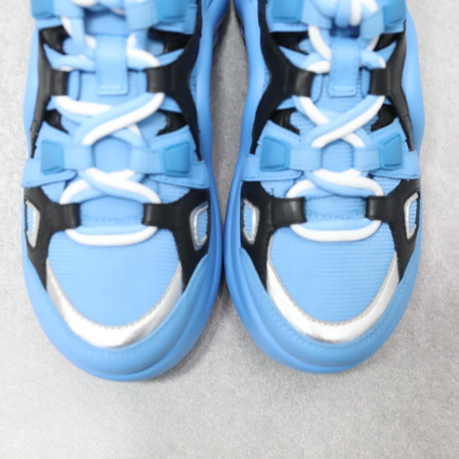 DailyWear 701 LV ARCHLIGHT SNEAKER – LSVM013