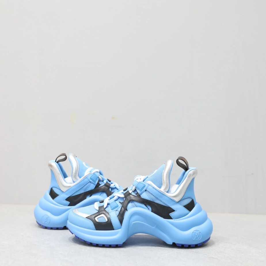 DailyWear 701 LV ARCHLIGHT SNEAKER – LSVM013