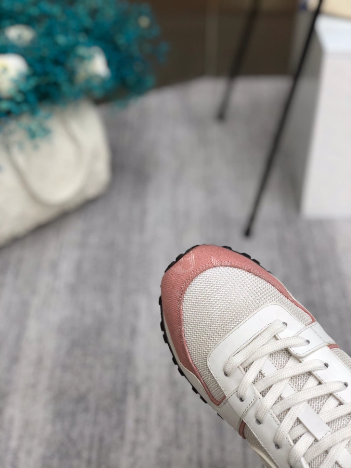 EasyMatch 2814 LV RUN AWAY SNEAKER – LSVM059