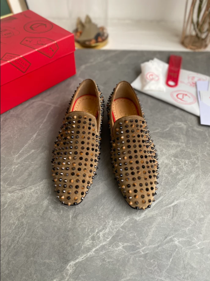 EasyMatch 6253 CHRISTIAN LOUBOUTIN DANDELION SPIKES – LDC012