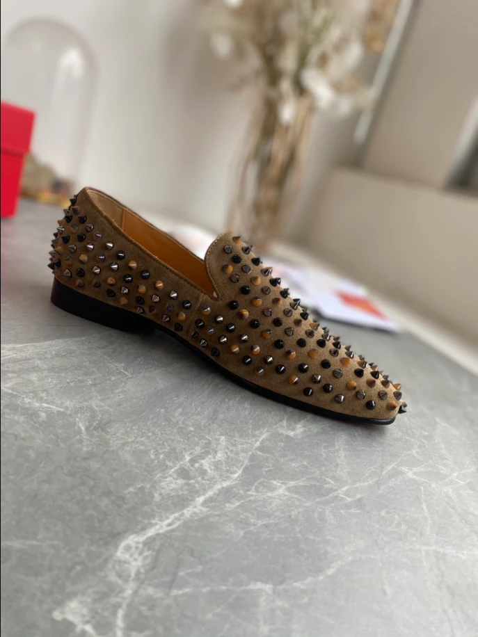 EasyMatch 6253 CHRISTIAN LOUBOUTIN DANDELION SPIKES – LDC012