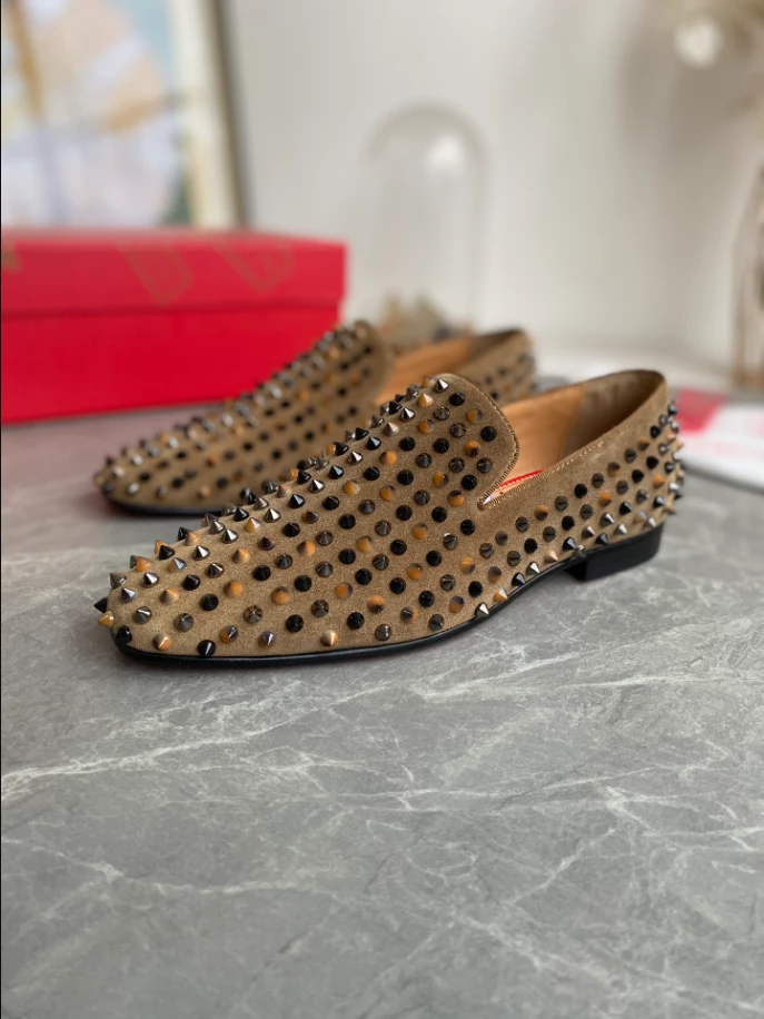 EasyMatch 6253 CHRISTIAN LOUBOUTIN DANDELION SPIKES – LDC012