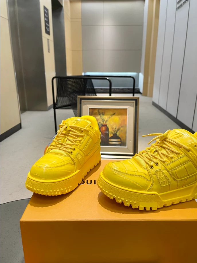 Fashionable 1063 LV TRAINER MAXI SNEAKER – LSVT412