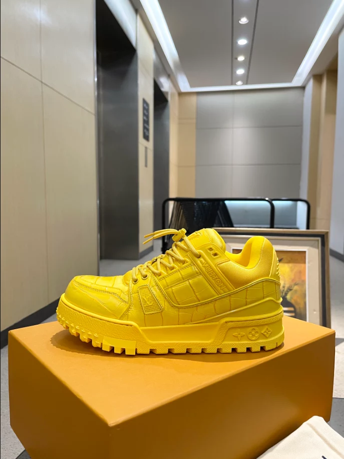 Fashionable 1063 LV TRAINER MAXI SNEAKER – LSVT412