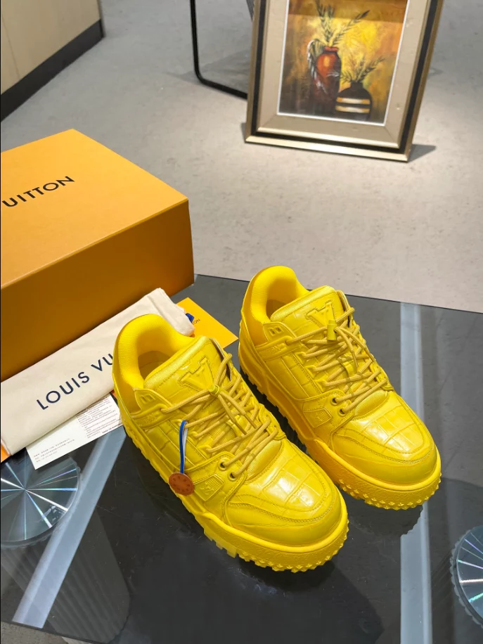 Fashionable 1063 LV TRAINER MAXI SNEAKER – LSVT412