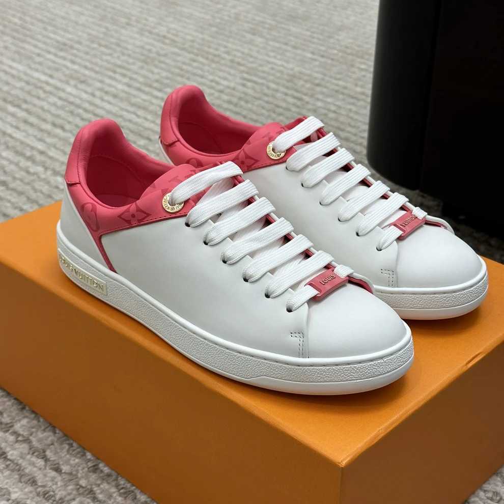 Fashionable 2087 LV TIME OUT SNEAKER – LSVM047