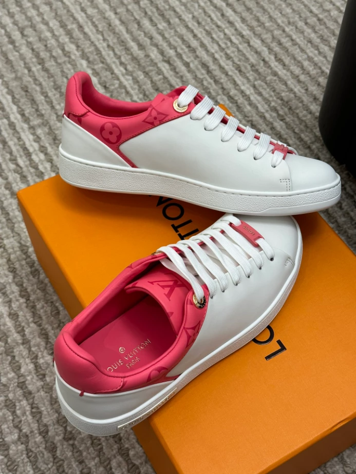 Fashionable 2087 LV TIME OUT SNEAKER – LSVM047