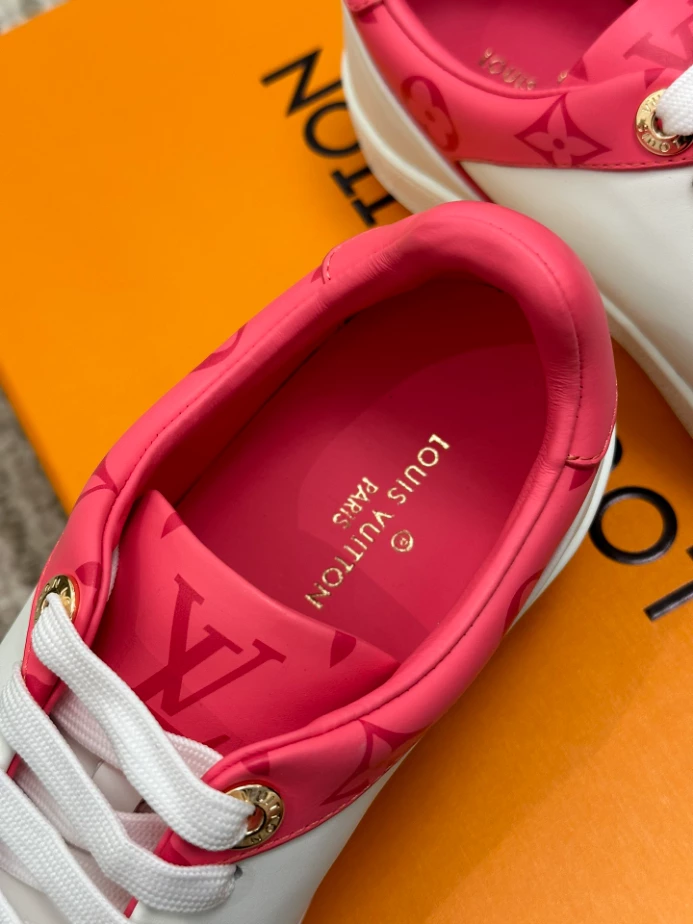 Fashionable 2087 LV TIME OUT SNEAKER – LSVM047