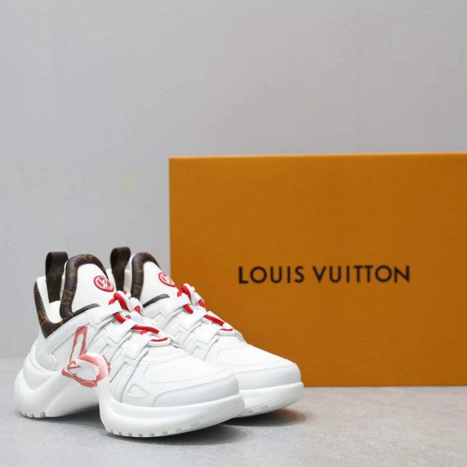 Fashionable 4219 LV ARCHLIGHT SNEAKER – LSVM009