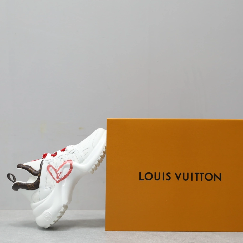 Fashionable 4219 LV ARCHLIGHT SNEAKER – LSVM009