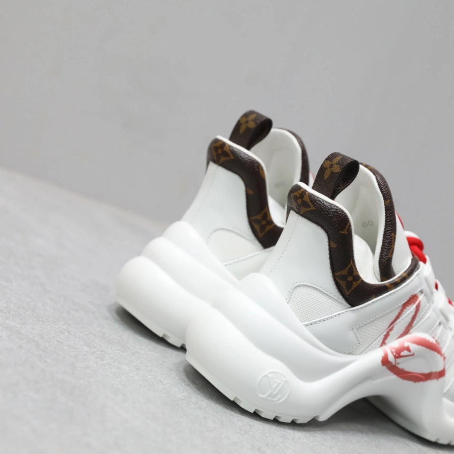 Fashionable 4219 LV ARCHLIGHT SNEAKER – LSVM009
