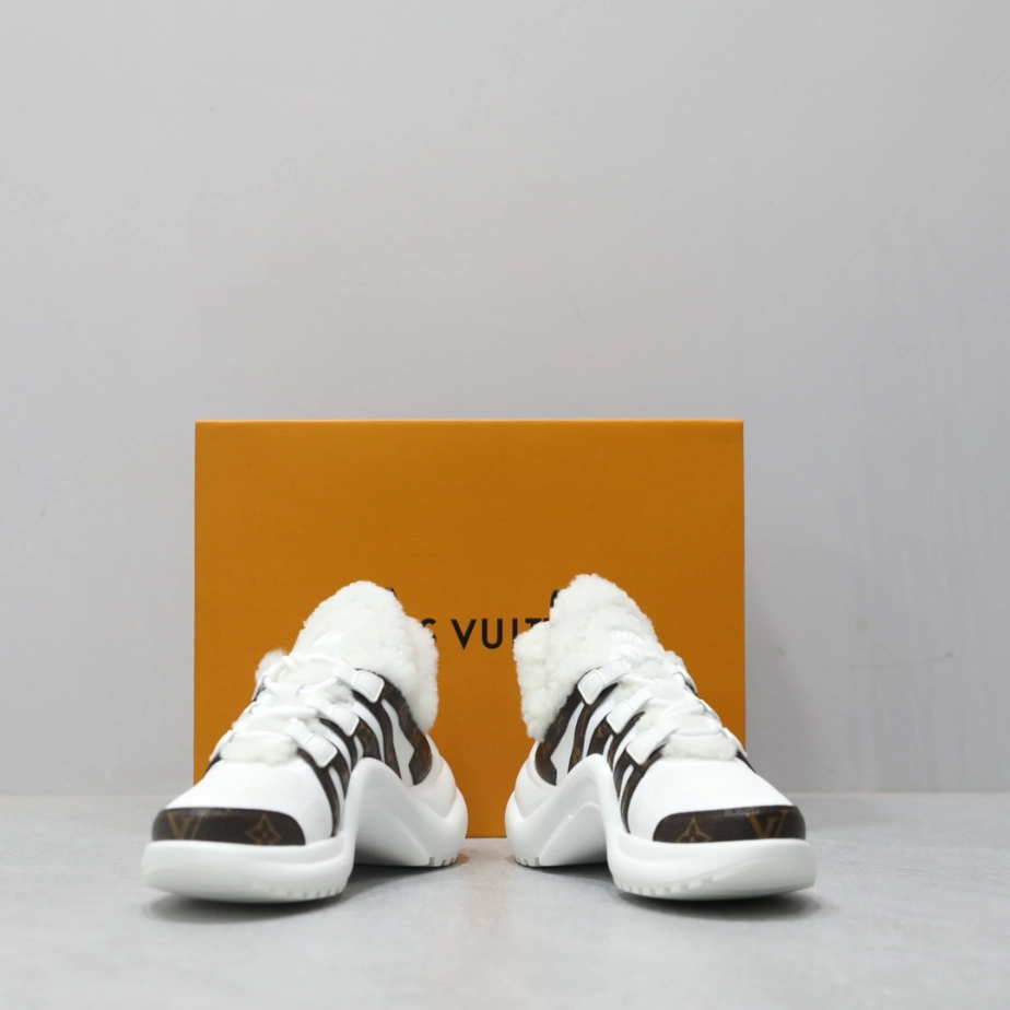 GoAnywhere 2746 LV ARCHLIGHT SNEAKER – LSVM017