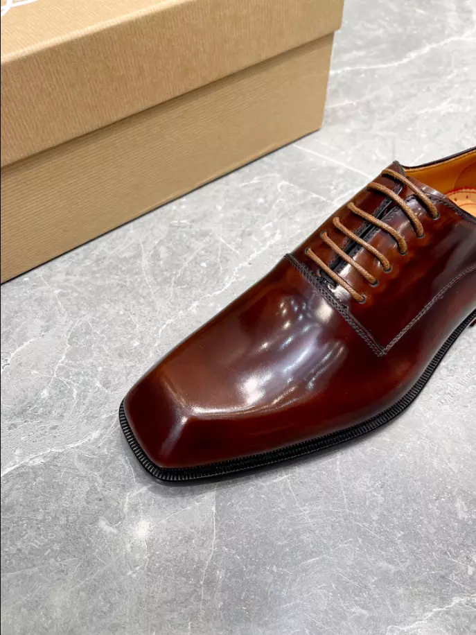 GoAnywhere 7368 CHRISTIAN LOUBOUTIN CORTEO – LDC014