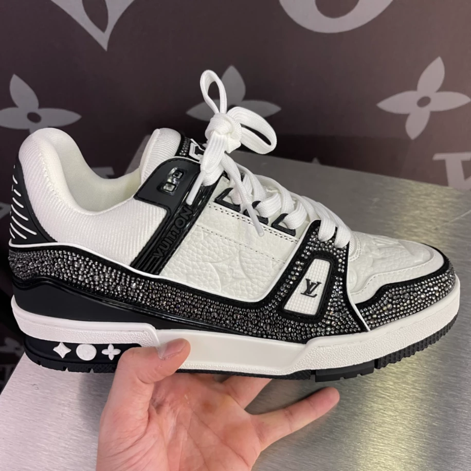 HighQuality 6480 LOUIS VUITTON LV TRAINER SNEAKER IN BLACK  – LSVT361