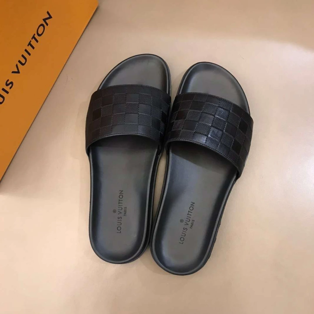 LOUIS VUITTON DAMIER SLIDES – LVS42 DailyWear 9426