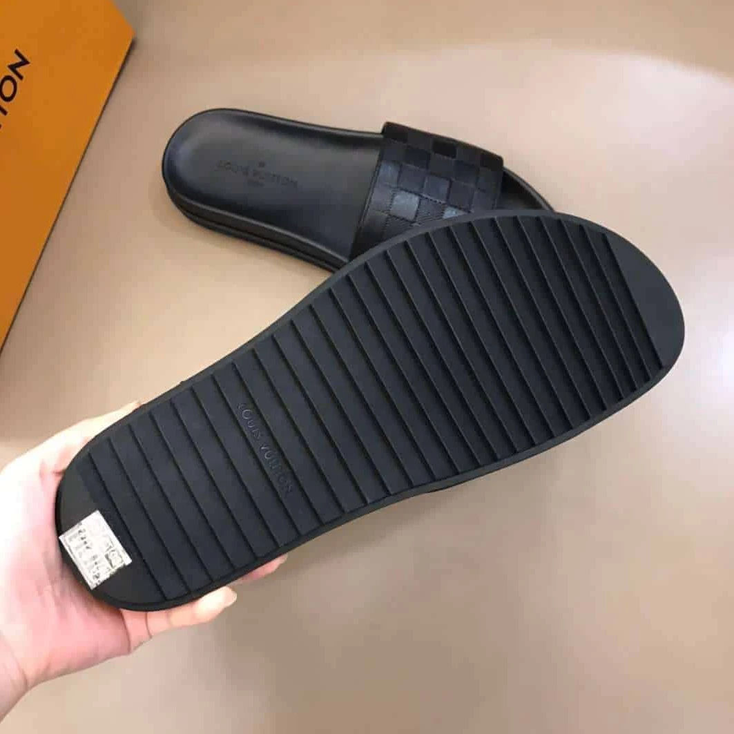 LOUIS VUITTON DAMIER SLIDES – LVS42 DailyWear 9426