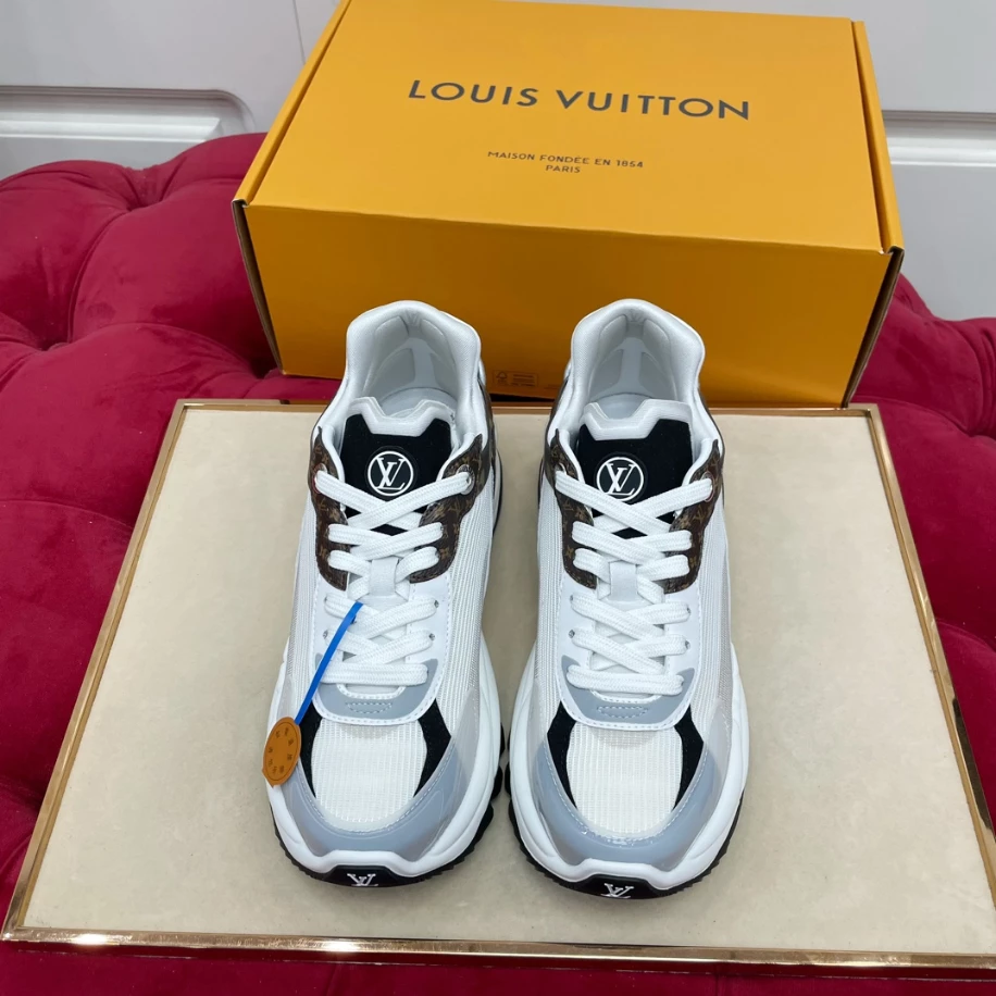 LOUIS VUITTON RUN 55 SNEAKERS IN WHITE – LSVT362 GoAnywhere 5143
