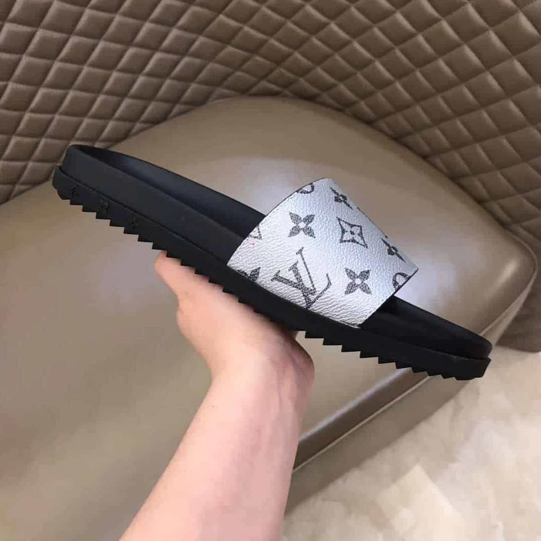 LOUIS VUITTON SLIDES – LVS12 DailyWear 4524