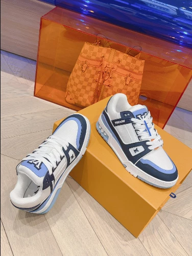 LOUIS VUITTON TRAINER SNEAKERS IN WHITE AND BLUE – LSVT330 SportInspired 7464