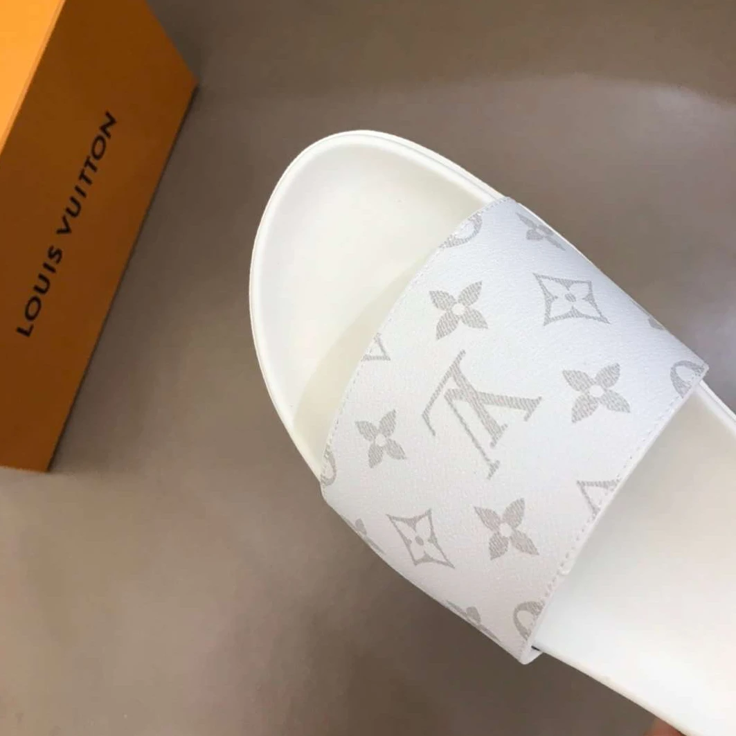 LOUIS VUITTON WHITE MONOGRAM SLIDES – LVS43 SportInspired 2613