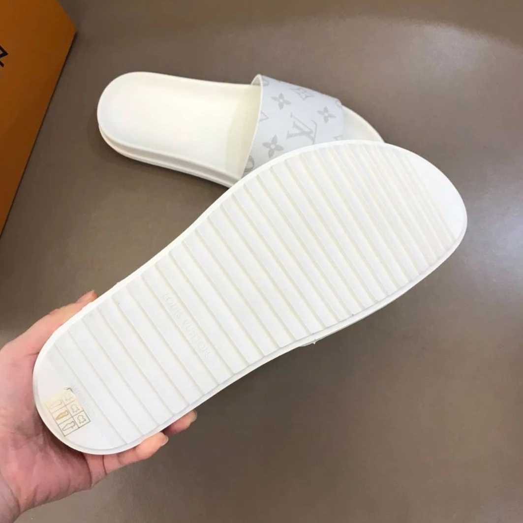 LOUIS VUITTON WHITE MONOGRAM SLIDES – LVS43 SportInspired 2613