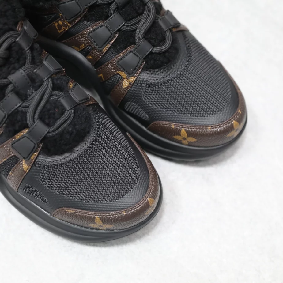 LV ARCHLIGHT SNEAKER – LSVM019 GoodFit 4288
