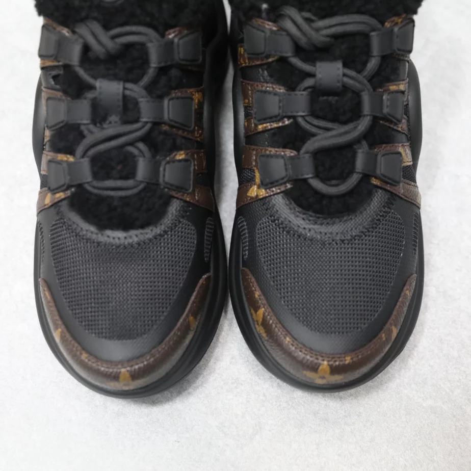LV ARCHLIGHT SNEAKER – LSVM019 GoodFit 4288