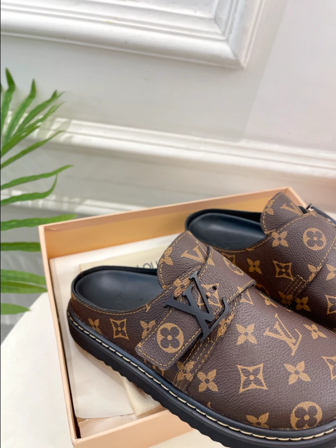 LV EASY MULE – LVS33 SportInspired 8006