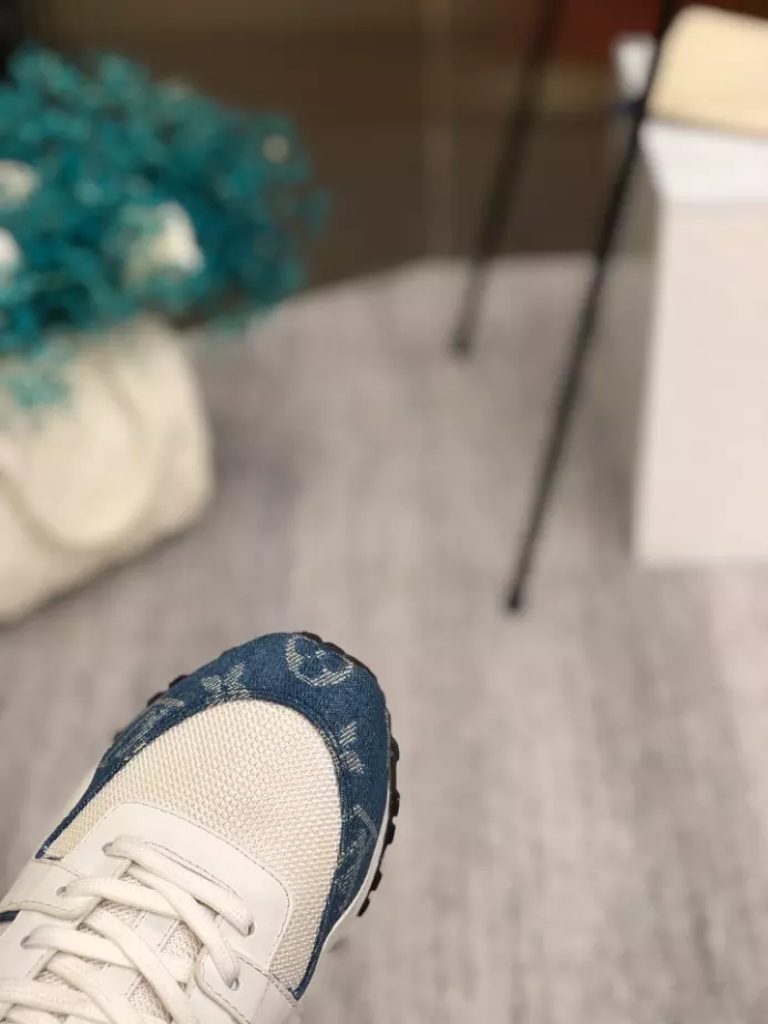 LV RUN AWAY SNEAKER – LSVM056 StreetReady 6712