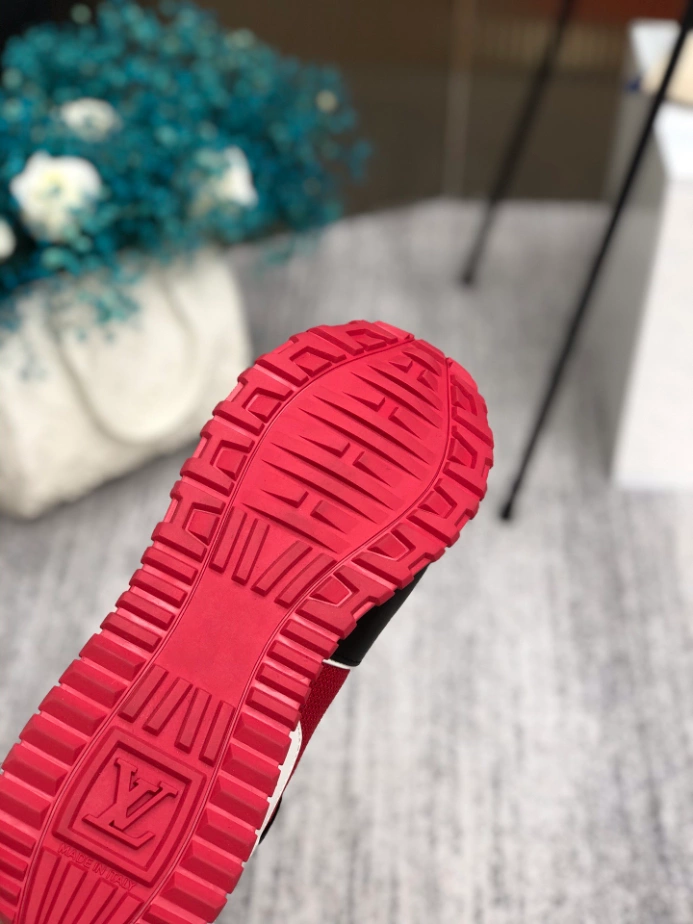 LV RUN AWAY SNEAKER – LSVM060 TopPick 5871
