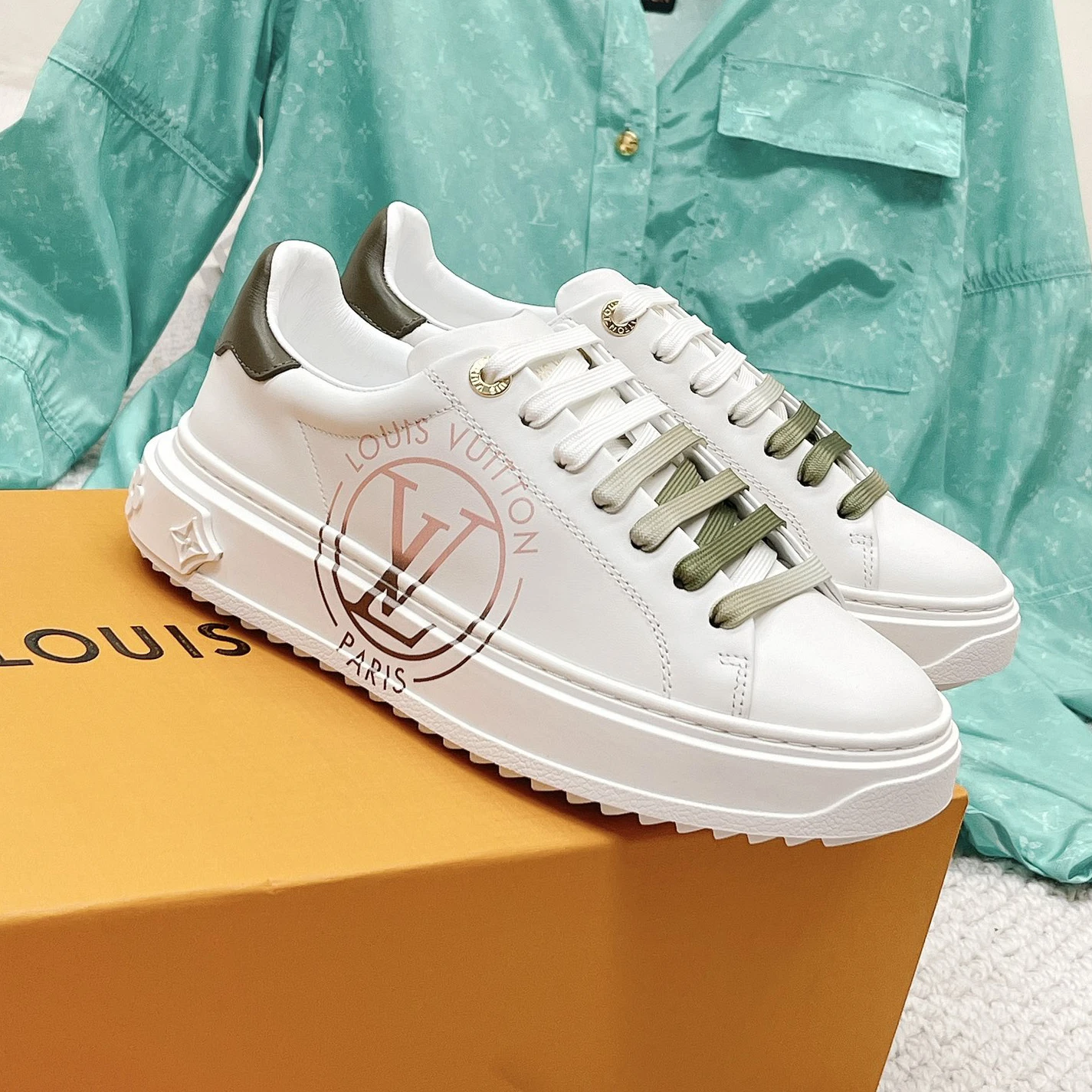 LV TIME OUT SNEAKER – LSVM027 TopPick 5527
